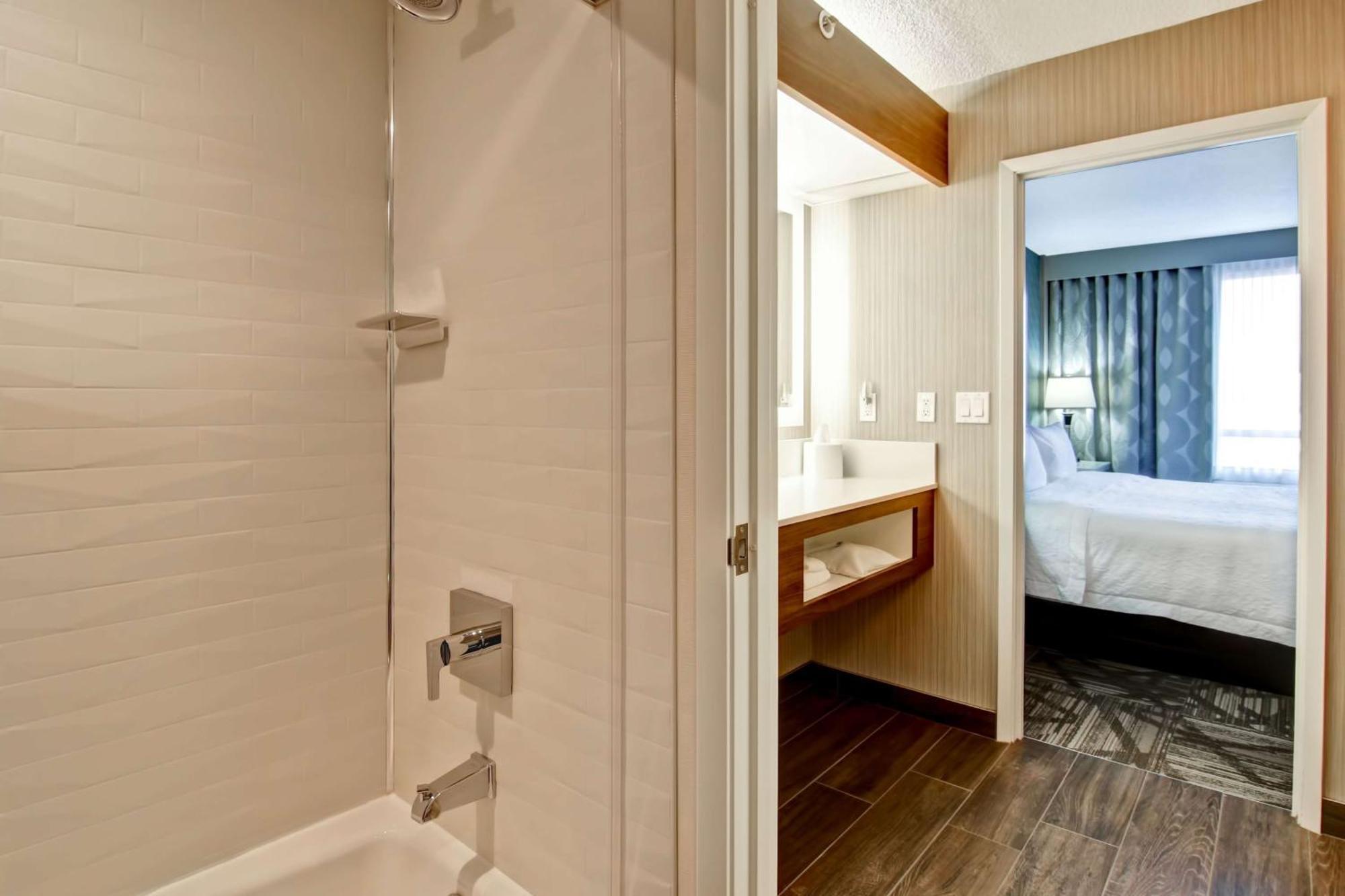 Hampton Inn & Suites By Hilton Calgary-Airport Dış mekan fotoğraf