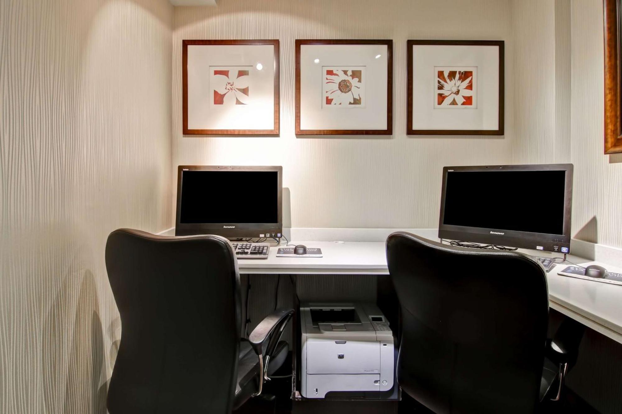 Hampton Inn & Suites By Hilton Calgary-Airport Dış mekan fotoğraf