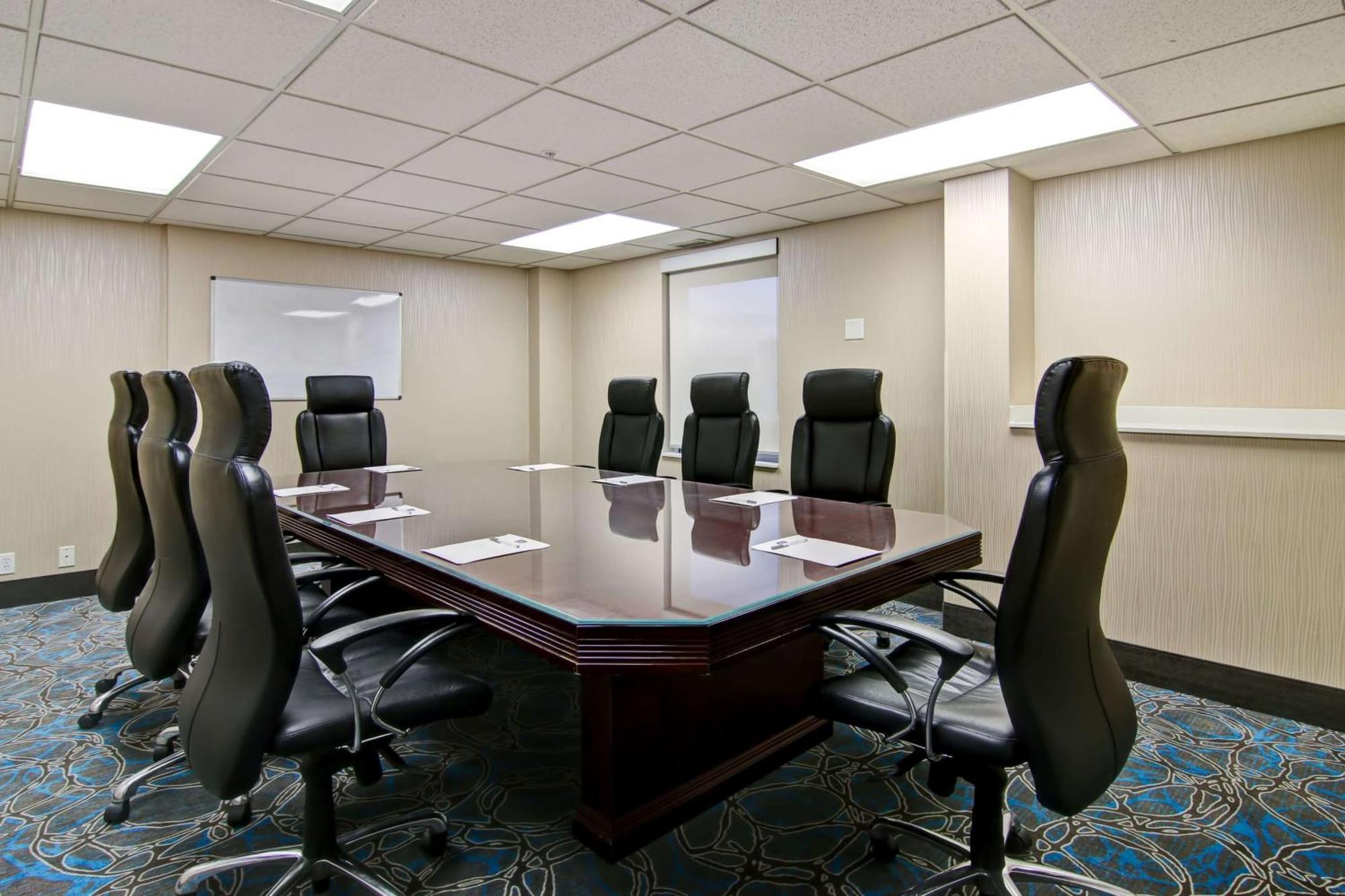 Hampton Inn & Suites By Hilton Calgary-Airport Dış mekan fotoğraf