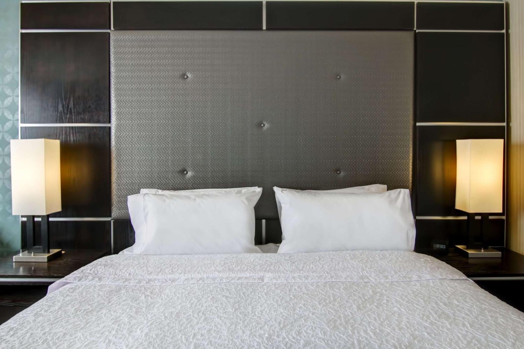 Hampton Inn & Suites By Hilton Calgary-Airport Dış mekan fotoğraf