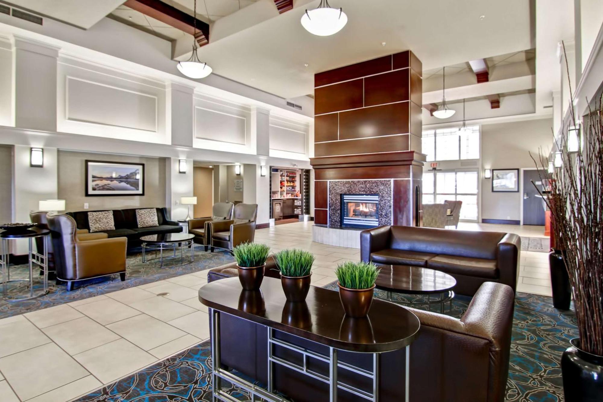 Hampton Inn & Suites By Hilton Calgary-Airport Dış mekan fotoğraf