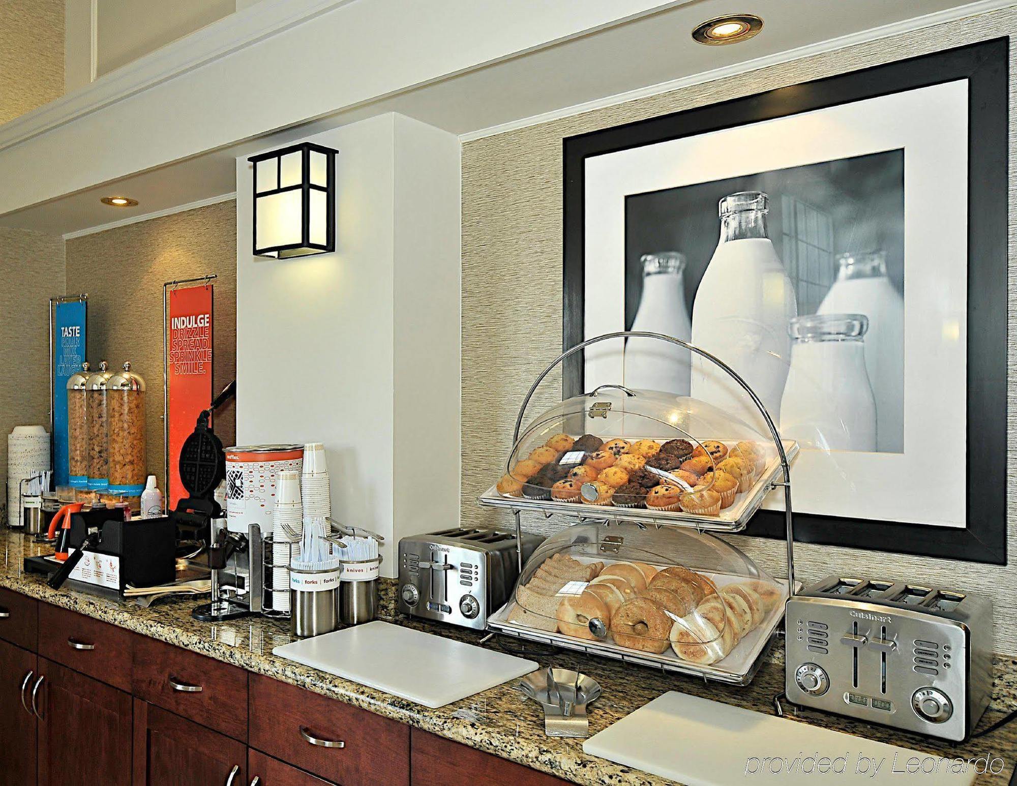 Hampton Inn & Suites By Hilton Calgary-Airport Dış mekan fotoğraf