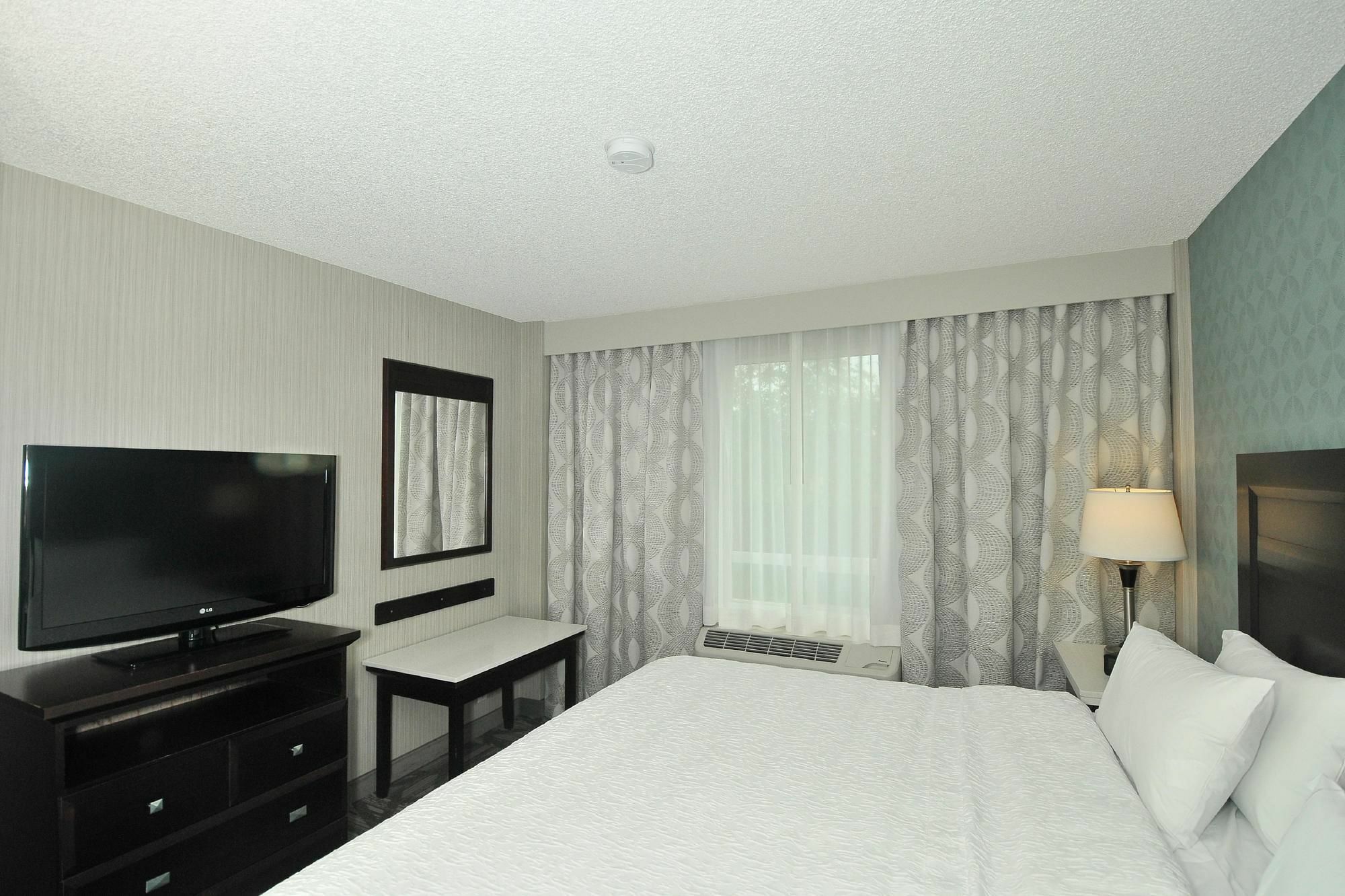 Hampton Inn & Suites By Hilton Calgary-Airport Dış mekan fotoğraf
